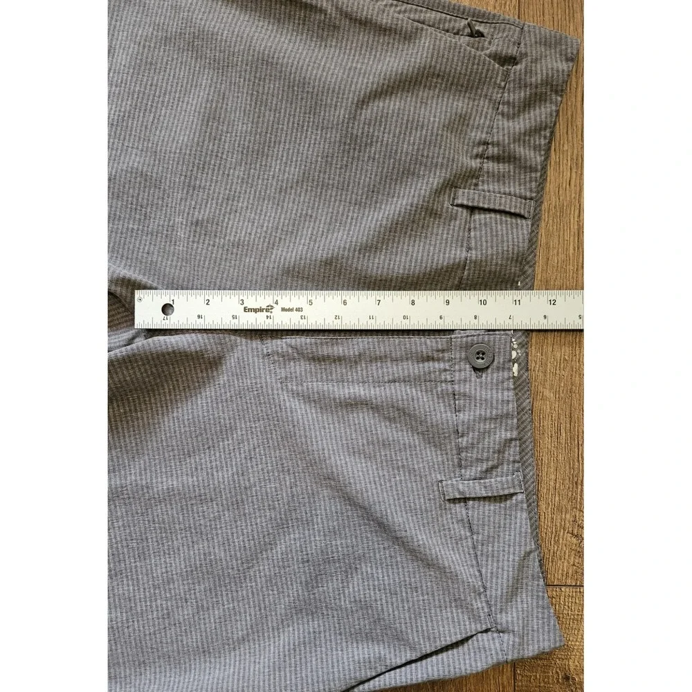 Hang Ten Shorts Men's 36 Gray Flat Front Chino Performance Polyester (35x10.5)